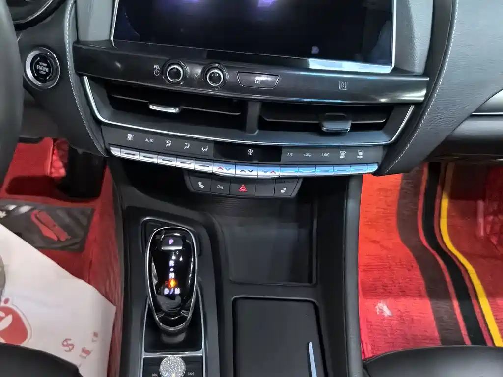 Cadillac CT5 — миниатюра 8