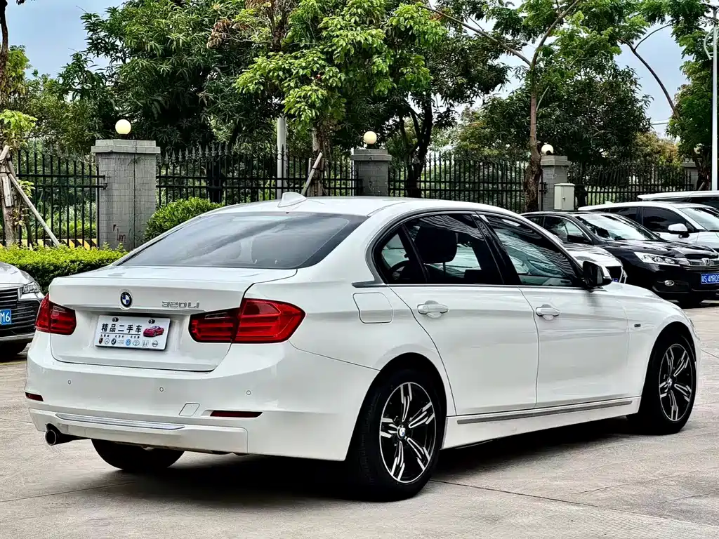BMW 3 Series — миниатюра 9