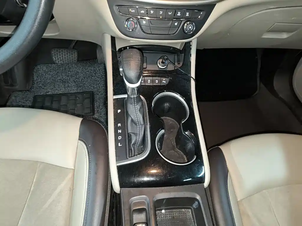Buick Verano — миниатюра 14