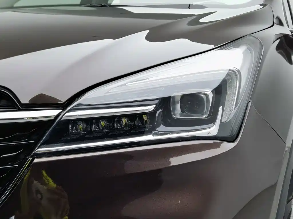 Buick Envision Plus — миниатюра 7