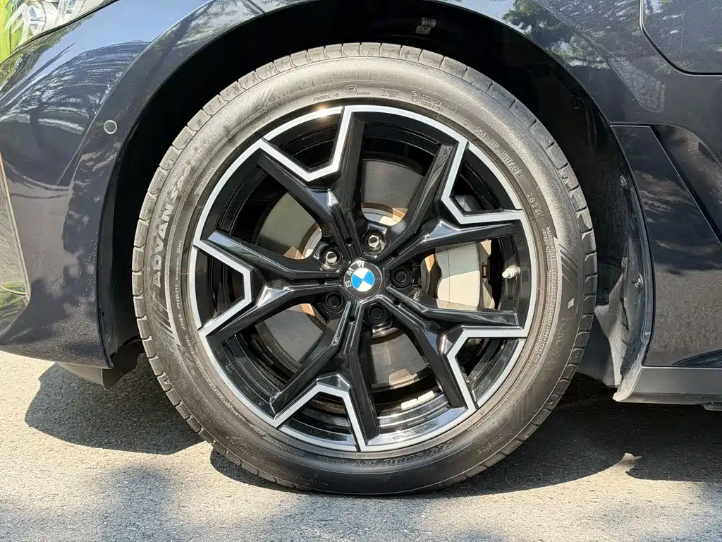 BMW i3 — миниатюра 17
