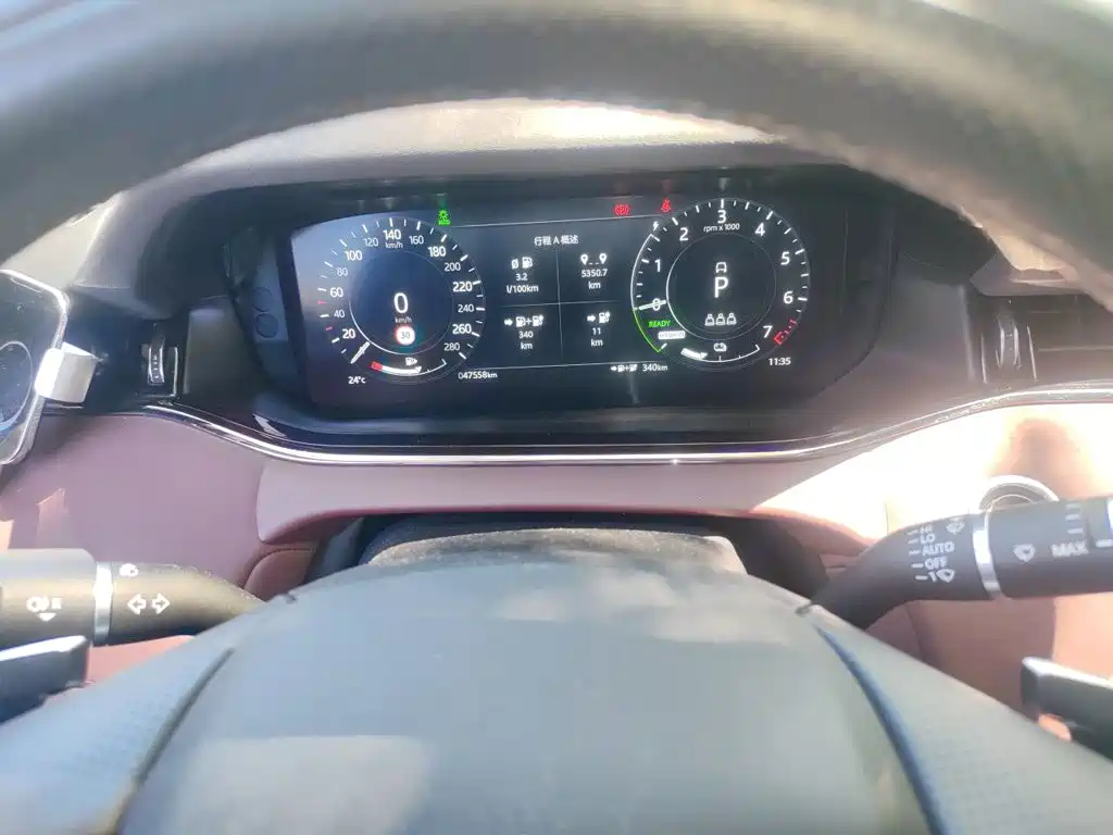 Land Rover Evoque PHEV — миниатюра 12