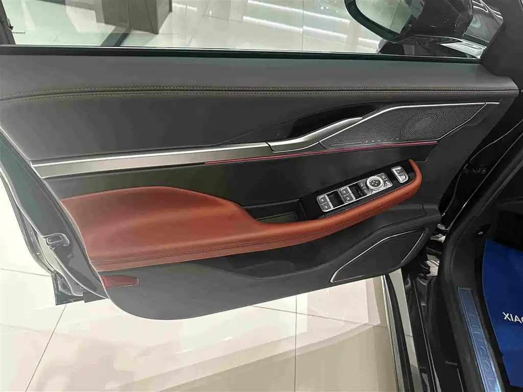 Lincoln Z — миниатюра 6