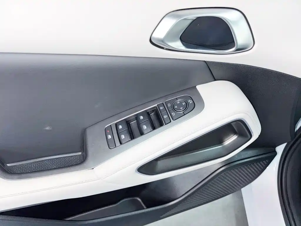 BYD Yuan UP — миниатюра 19