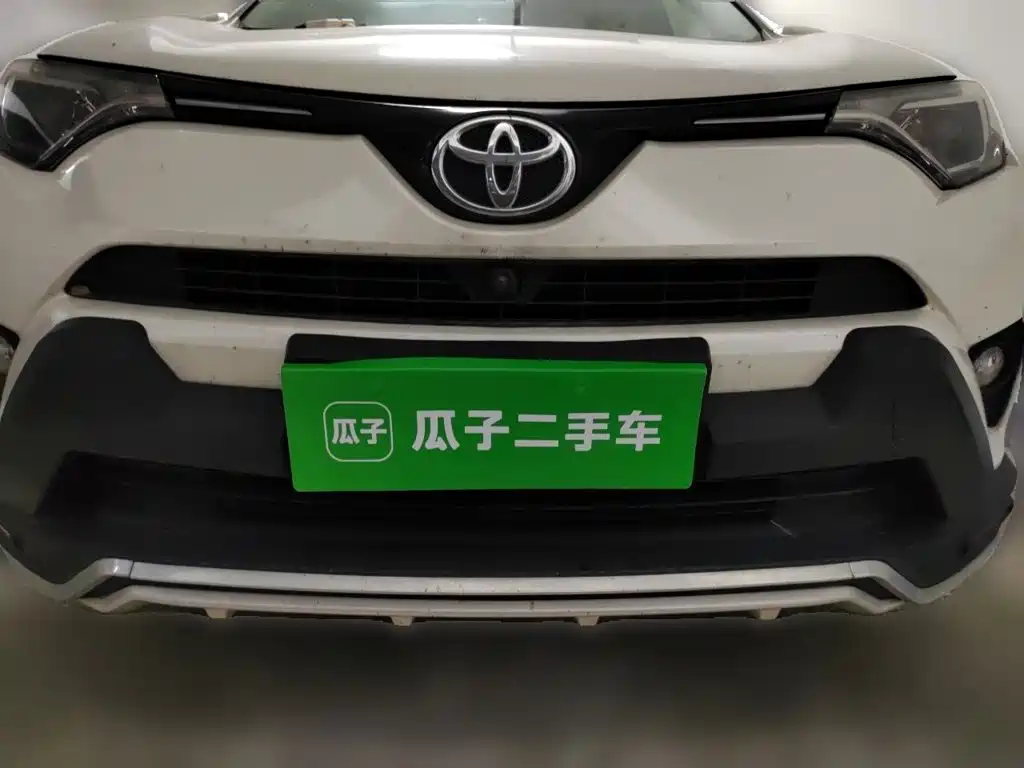 Toyota RAV4 — миниатюра 24
