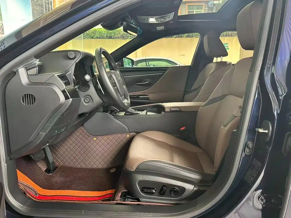 Lexus ES — миниатюра 5