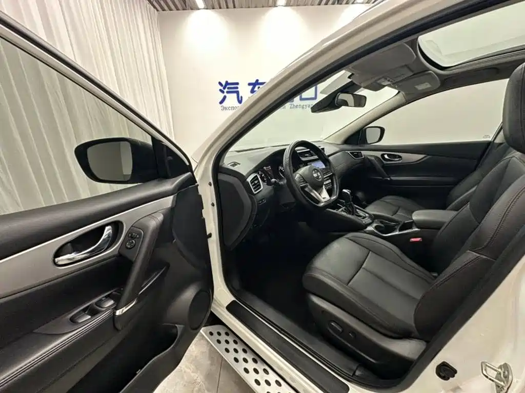 Nissan Qashqai — миниатюра 11