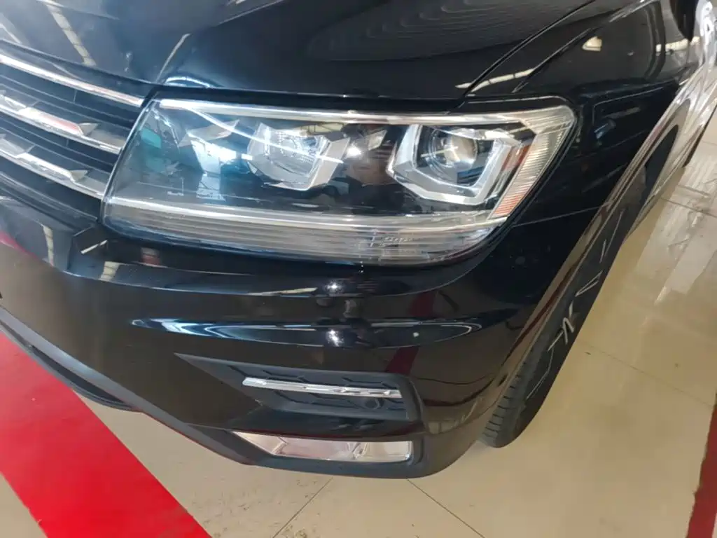 Volkswagen Tiguan L — миниатюра 24