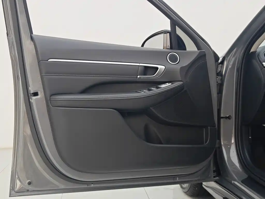 Hyundai Sonata — миниатюра 12