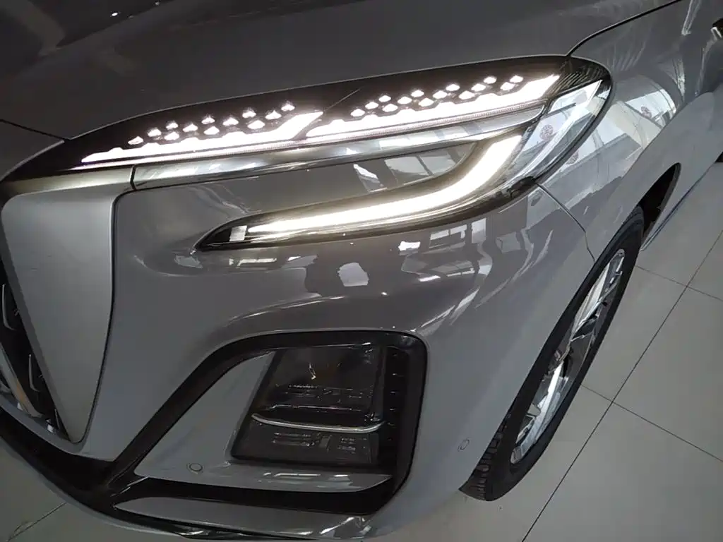 Hongqi Hongqi HS3 — миниатюра 24