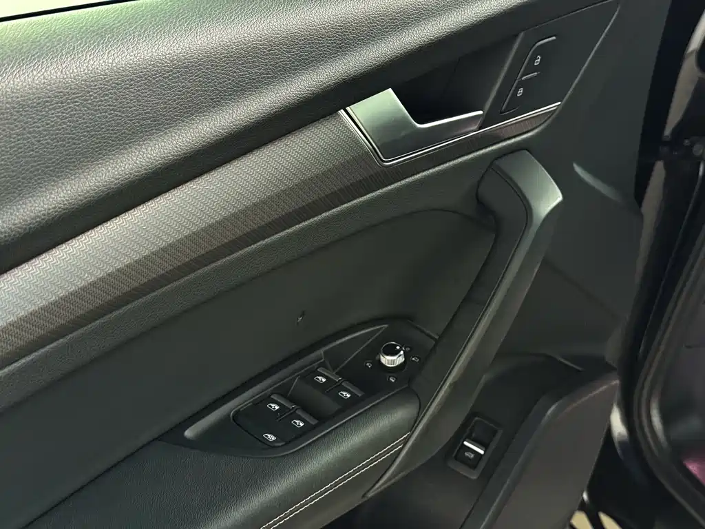Audi Q5L — миниатюра 13