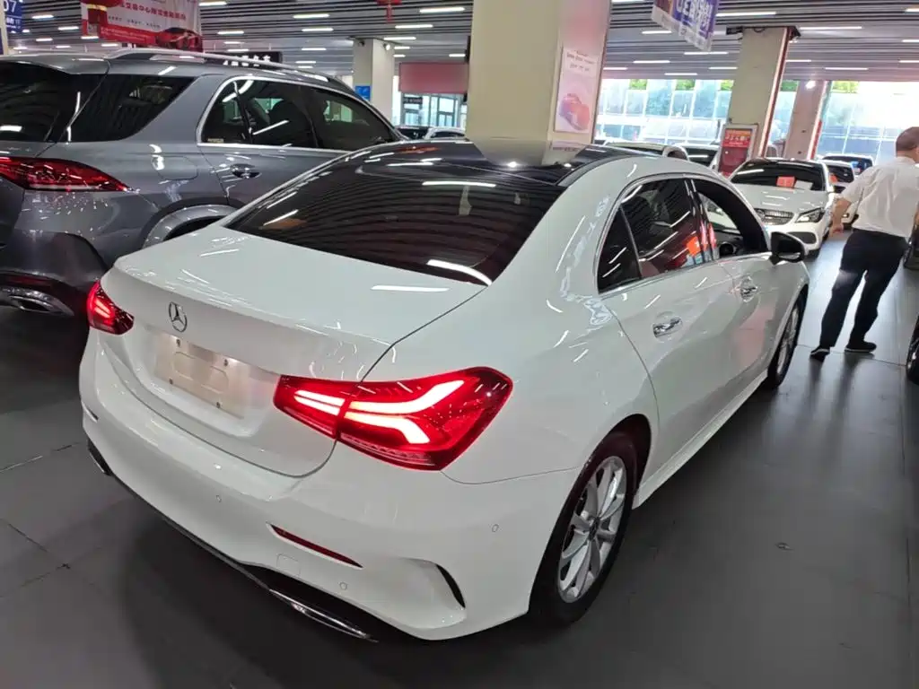 Mercedes-Benz A-Class — миниатюра 7