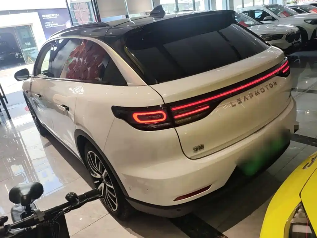 Leapmotor Leapmotor C11 — миниатюра 5