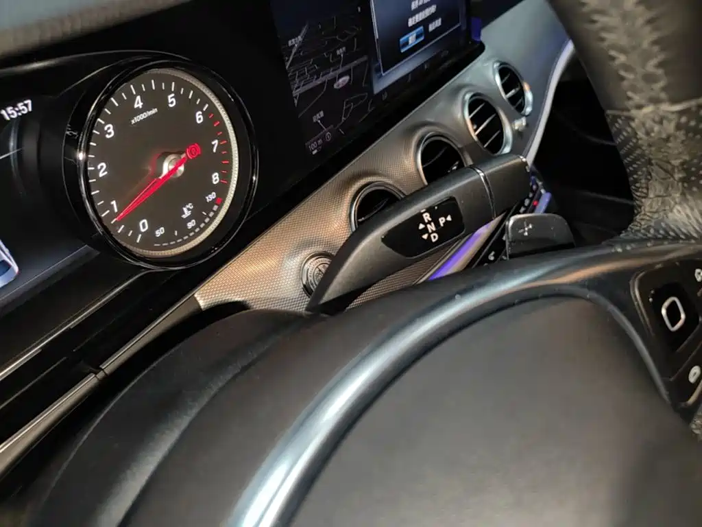 Mercedes-Benz E-Class — миниатюра 14