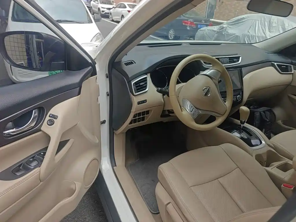 Nissan X-Trail — миниатюра 16