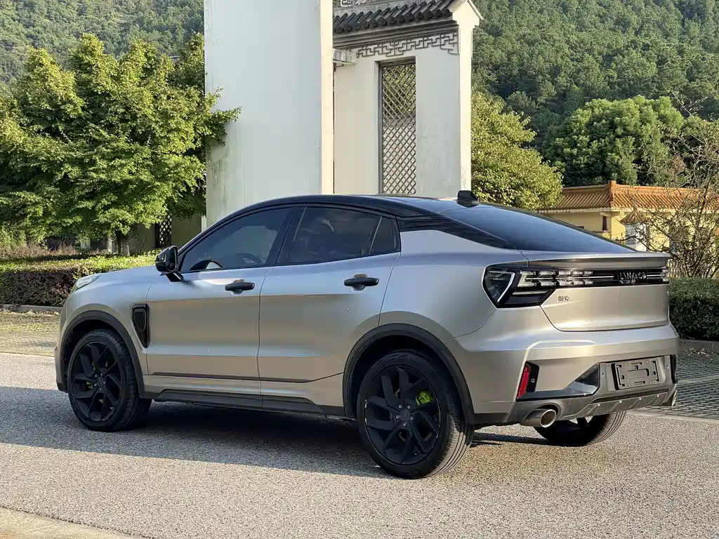 Lynk & Co 05 — миниатюра 13