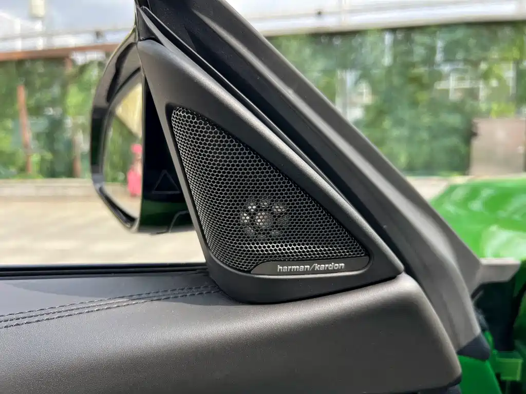 BMW M4 — миниатюра 7