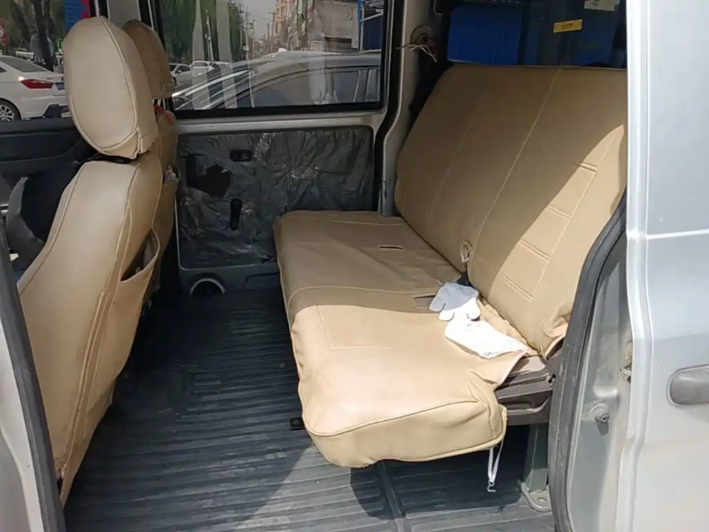 Wuling Hongguang V — миниатюра 17