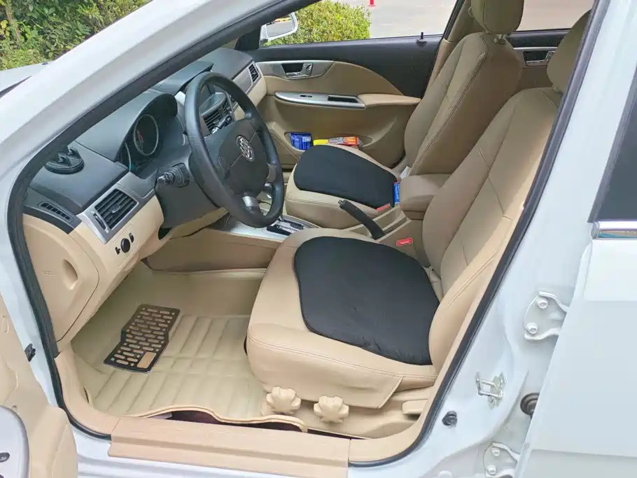 Buick Excelle — миниатюра 9