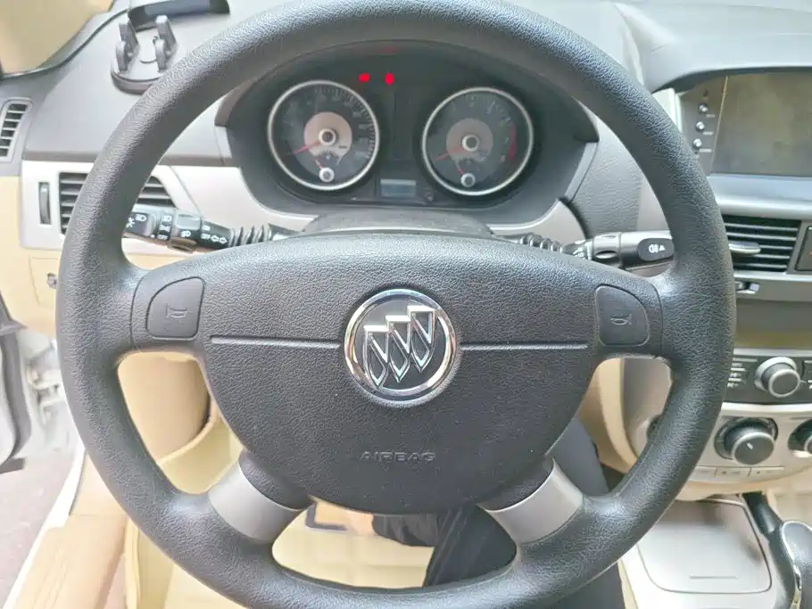 Buick Excelle — миниатюра 15
