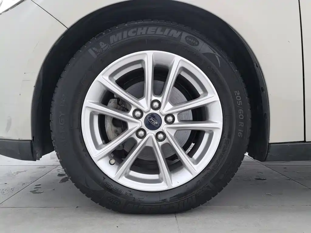 Ford Focus — миниатюра 17