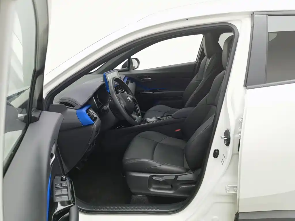 Toyota IZOA — миниатюра 10