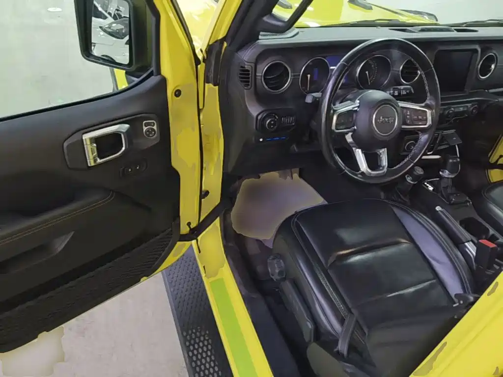 Jeep Wrangler PHEV — миниатюра 16