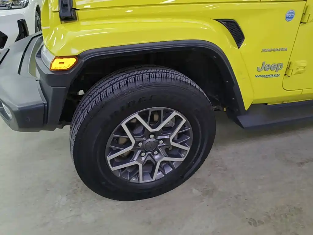 Jeep Wrangler PHEV — миниатюра 23