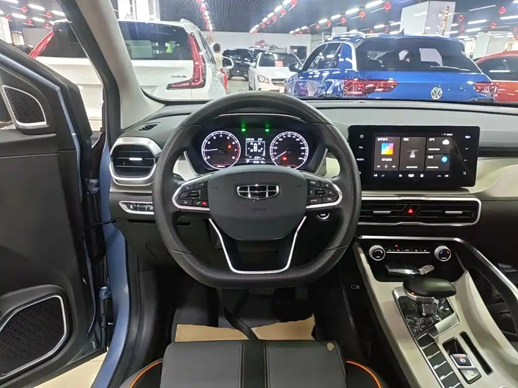 Geely Binyue — миниатюра 11