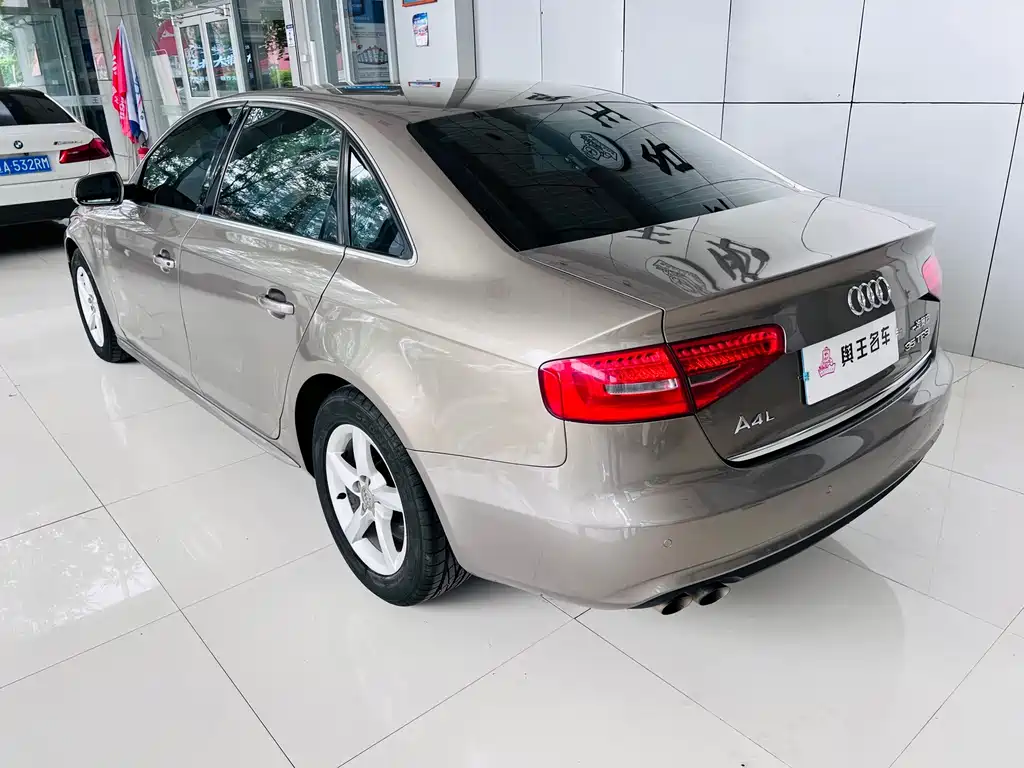 Audi A4L — миниатюра 3