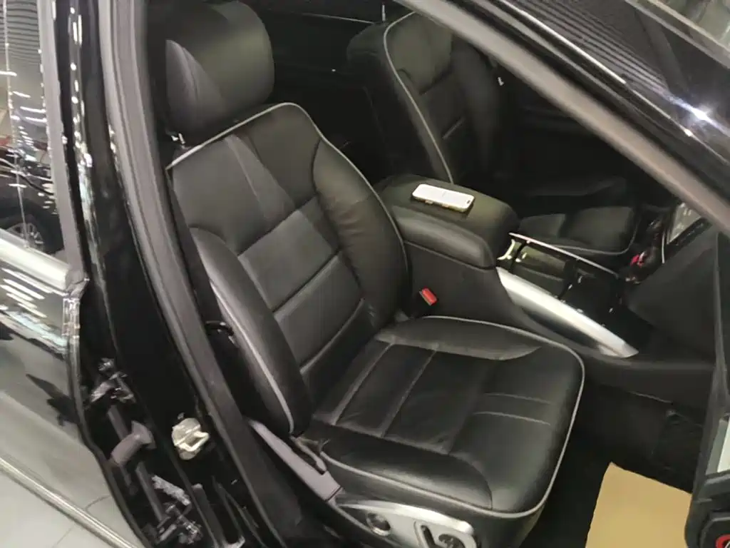 Mercedes-Benz R-Class — миниатюра 25