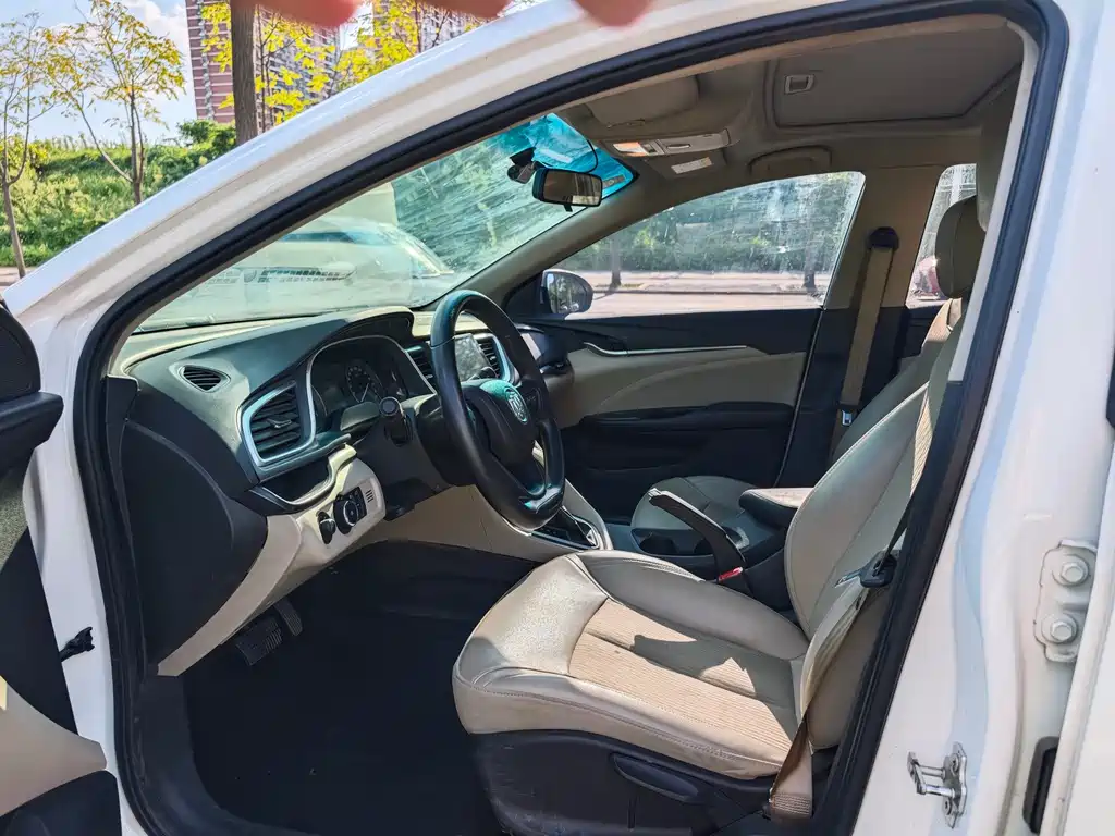 Buick Excelle — миниатюра 17