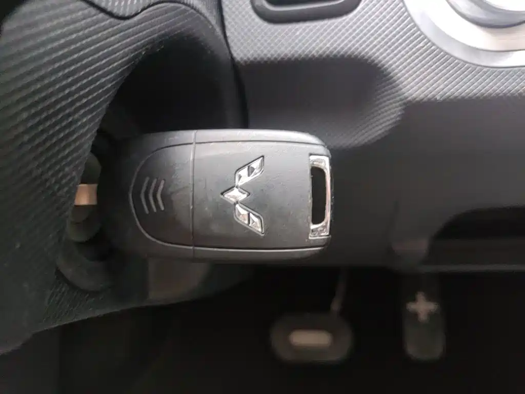 Wuling MINIEV — миниатюра 9