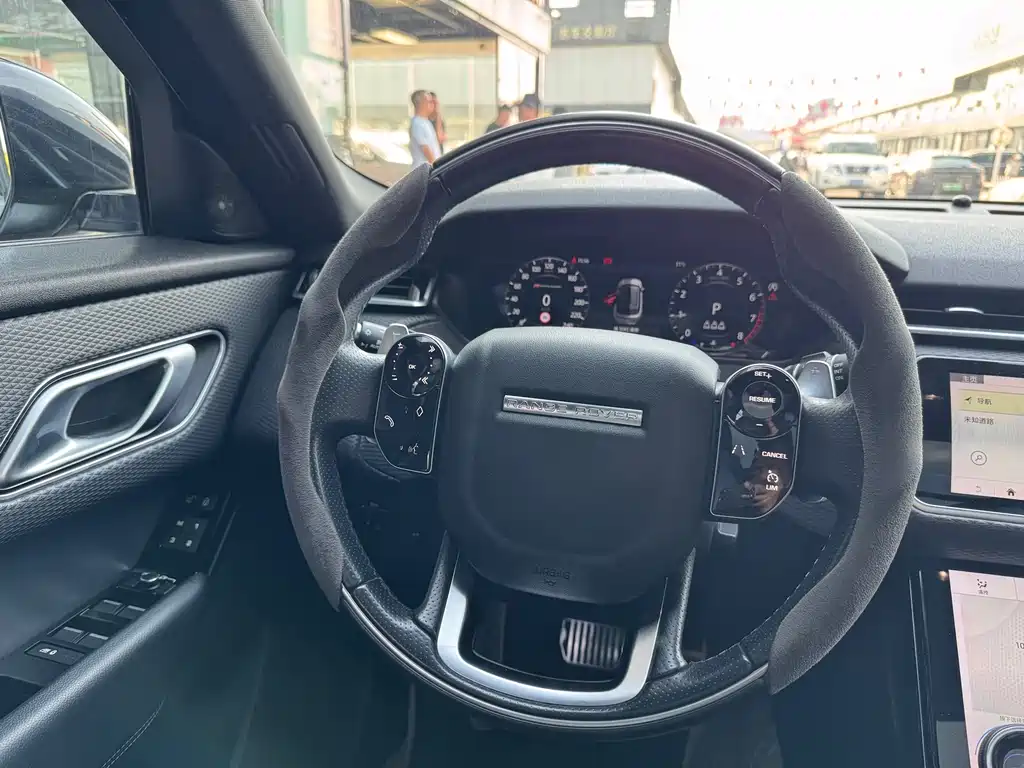Land Rover Velar — миниатюра 15