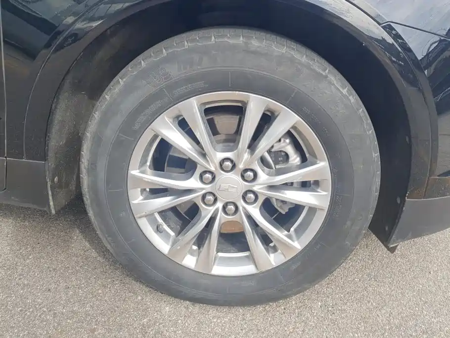 Cadillac XT5 — миниатюра 6