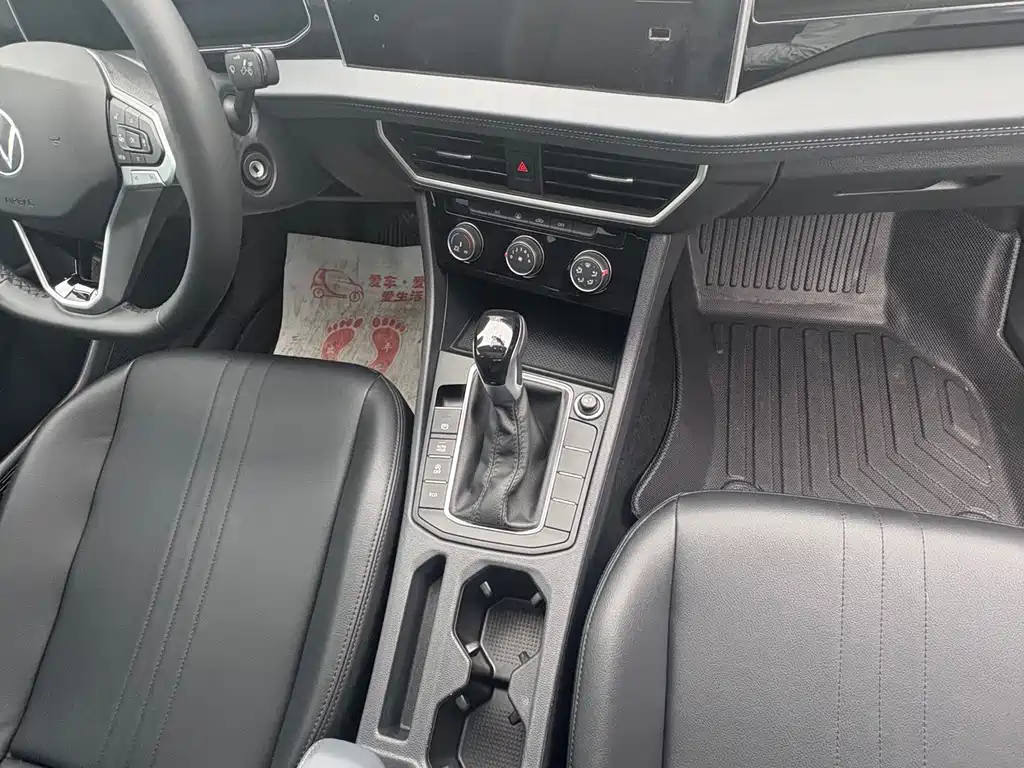 Volkswagen Sagitar — миниатюра 8