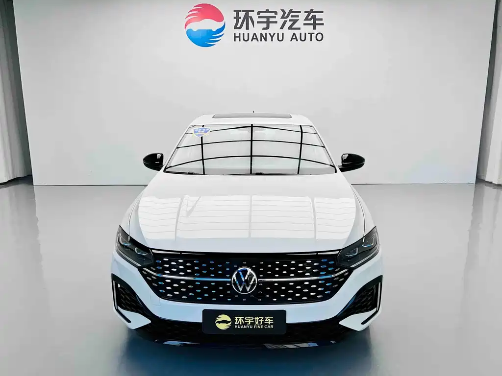 Volkswagen Lavida — миниатюра 2
