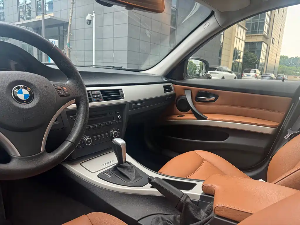 BMW 3 Series — миниатюра 15