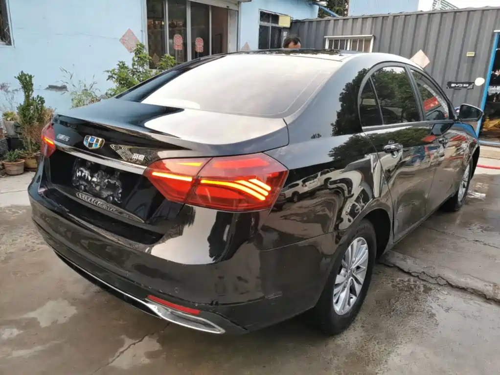 Geely Emgrand — миниатюра 7