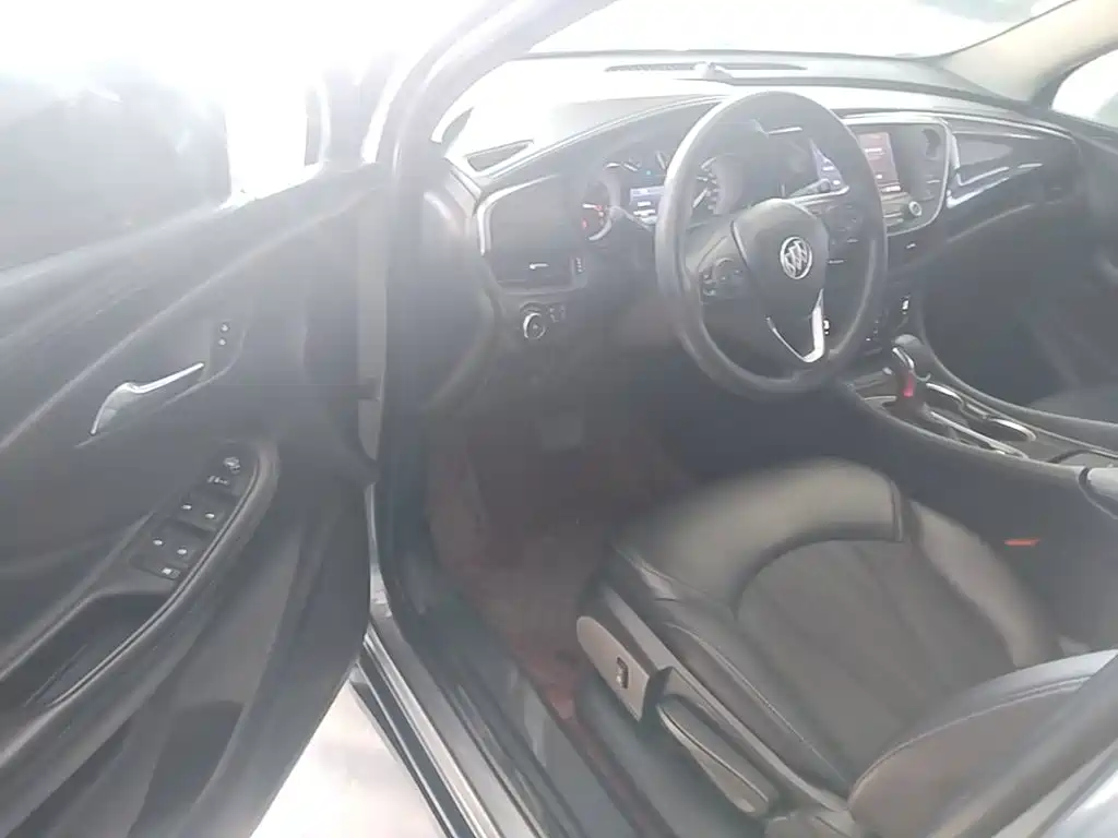 Buick Envision Plus — миниатюра 16