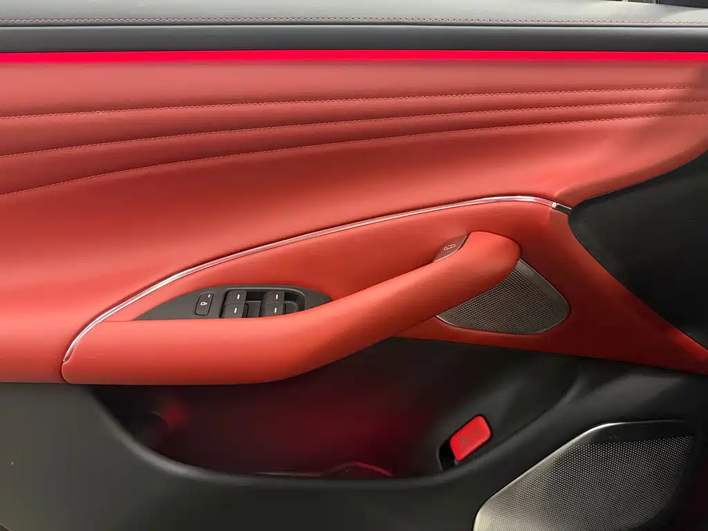 Xiaomi SU7 — миниатюра 14