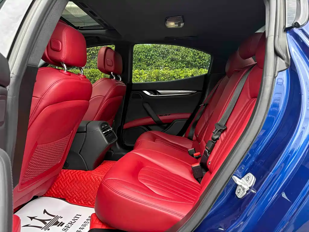 Maserati Ghibli — миниатюра 7