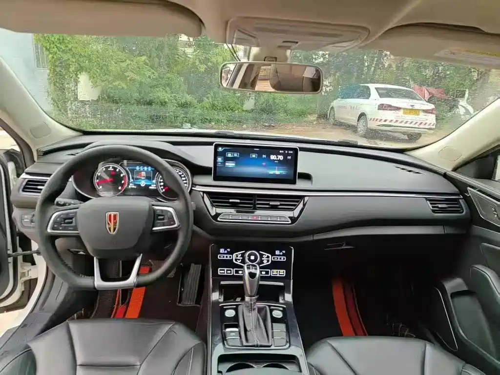 RED FLAG HONGQI H5