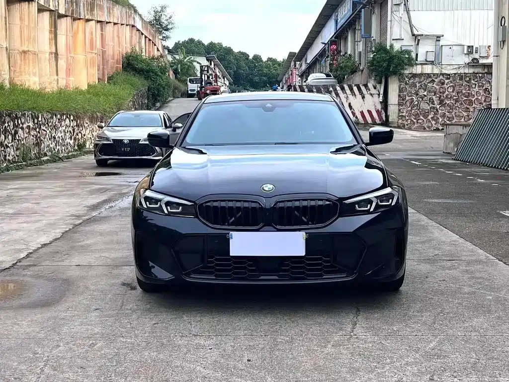BMW 3 Series — миниатюра 2