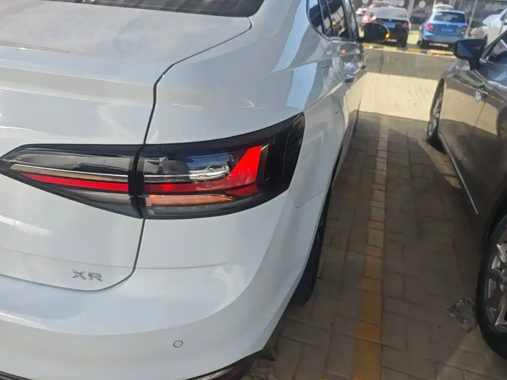 Volkswagen Lavida — миниатюра 8