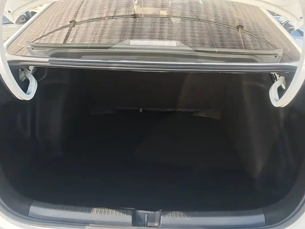 Volkswagen Lavida — миниатюра 19