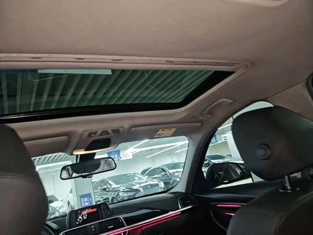 BMW 3 Series — миниатюра 18
