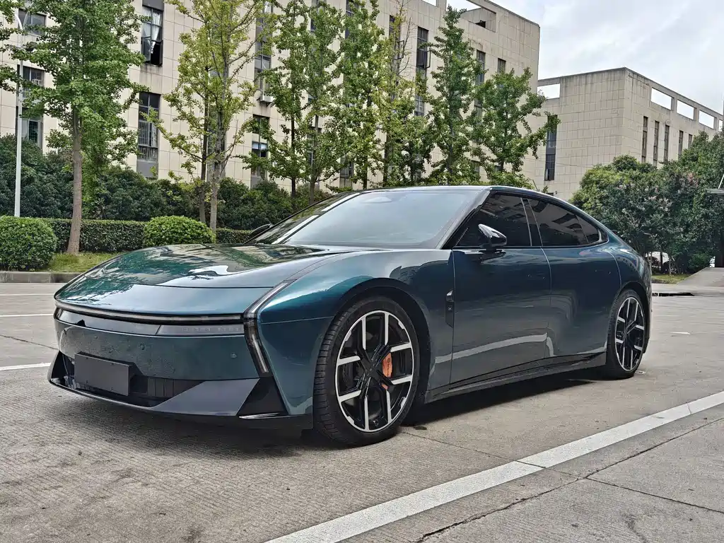 2025 Xpeng P7 - zdjęcie 1 z 17
