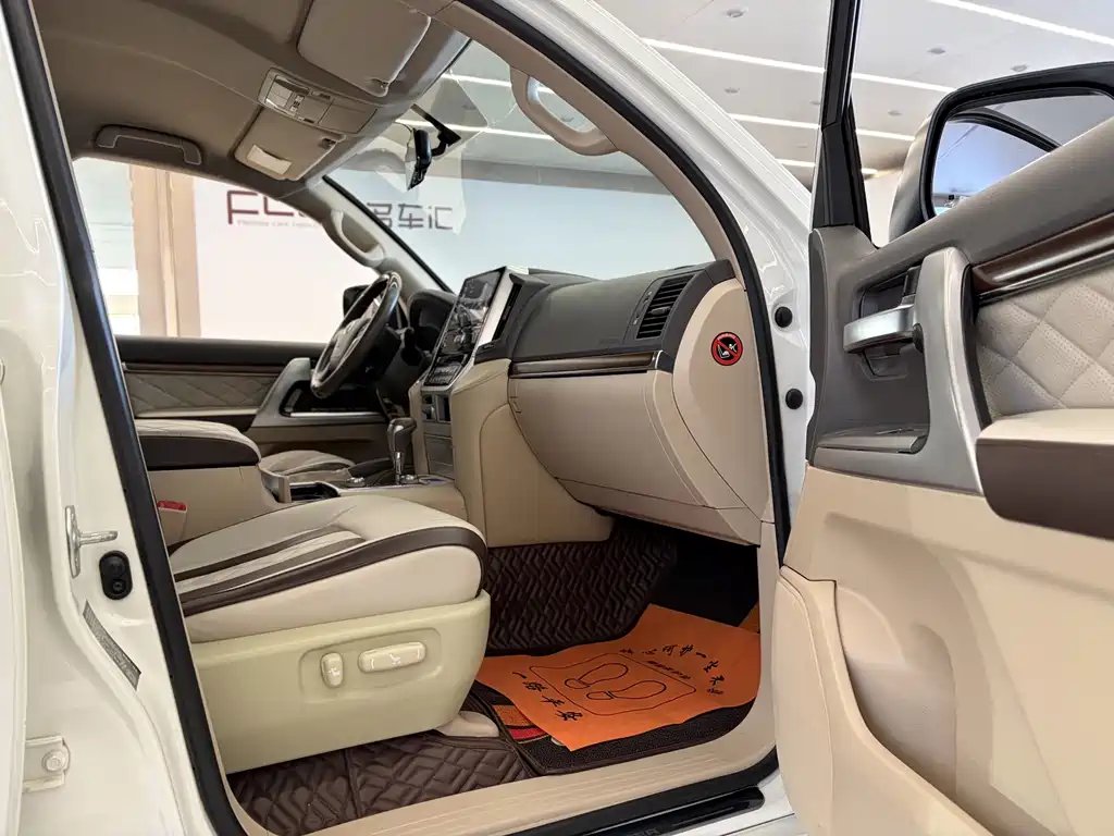 Toyota Land Cruiser — миниатюра 17