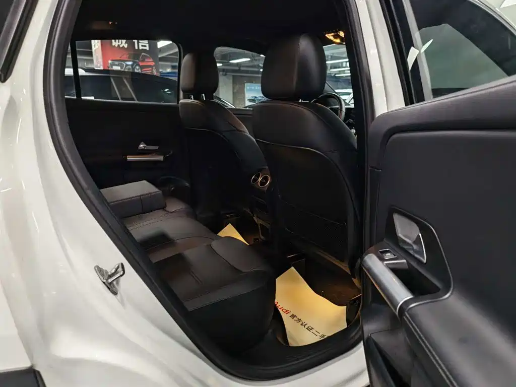 Mercedes-Benz GLA — миниатюра 5